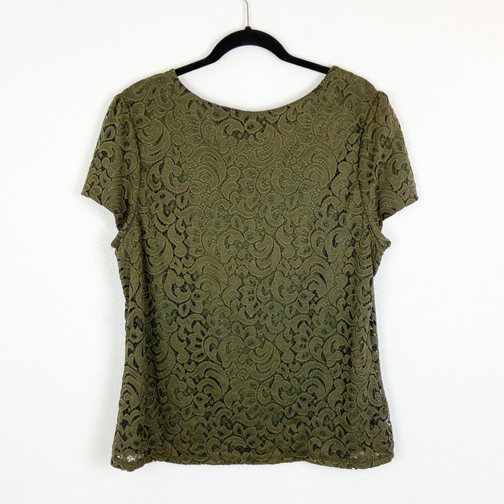 Yellowberry by Mikarose Green Lace Overlay Top 2XL - Picture 2 of 5
